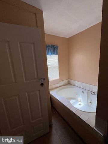 8670 FAIRGROUND RD, Bel Alton, MD 20611