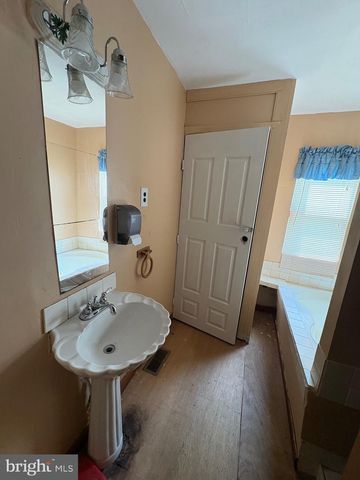 8670 FAIRGROUND RD, Bel Alton, MD 20611