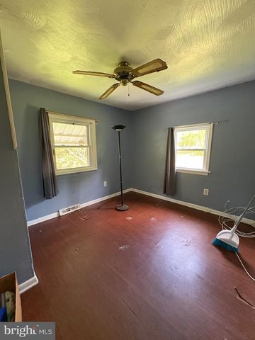 8670 FAIRGROUND RD, Bel Alton, MD 20611