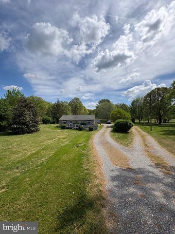 8670 FAIRGROUND RD, Bel Alton, MD 20611