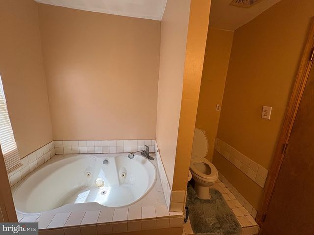 8670 FAIRGROUND RD, Bel Alton, MD 20611