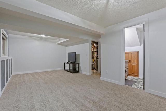 5536 Aldrich Drive N, Brooklyn Center, MN 55430
