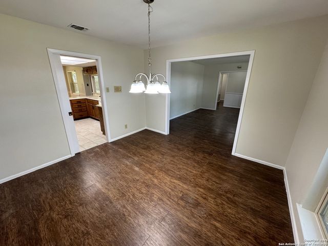409 FENWICK DR, Windcrest, TX 78239