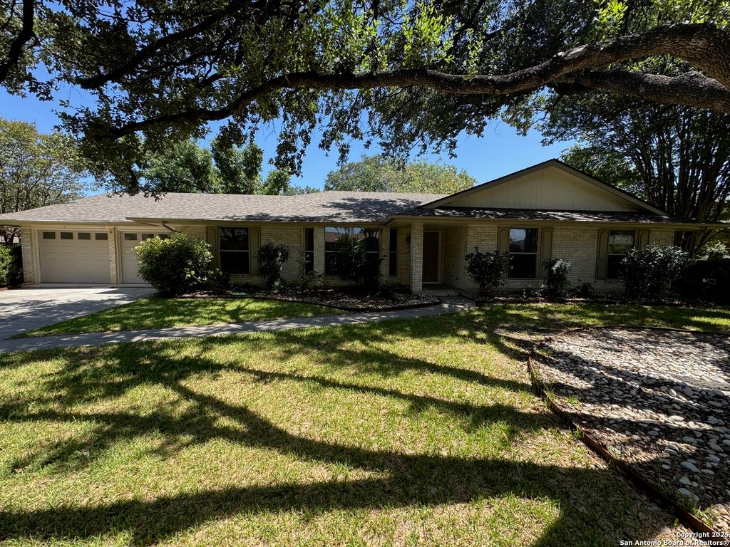 409 FENWICK DR, Windcrest, TX 78239