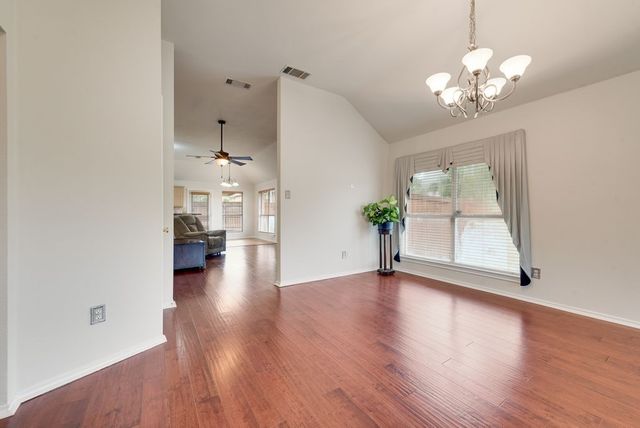 425 Alpine Drive, Desoto, TX 75115