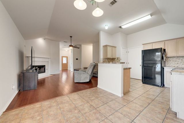 425 Alpine Drive, Desoto, TX 75115