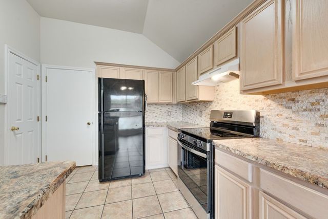 425 Alpine Drive, Desoto, TX 75115