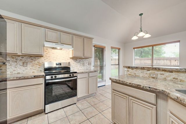 425 Alpine Drive, Desoto, TX 75115