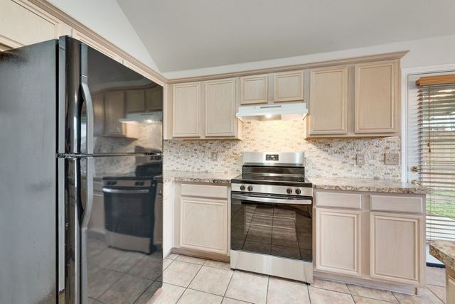 425 Alpine Drive, Desoto, TX 75115