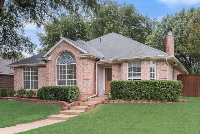 425 Alpine Drive, Desoto, TX 75115