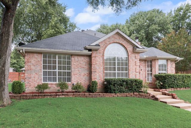 425 Alpine Drive, Desoto, TX 75115