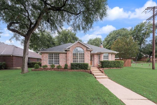 425 Alpine Drive, Desoto, TX 75115