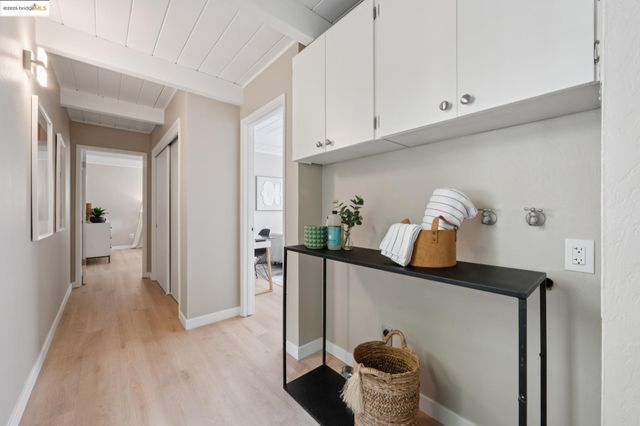 4258 Maple Ave, Oakland, CA 94602