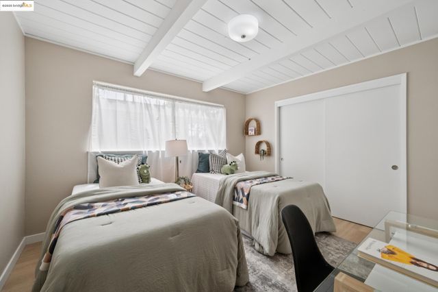 4258 Maple Ave, Oakland, CA 94602