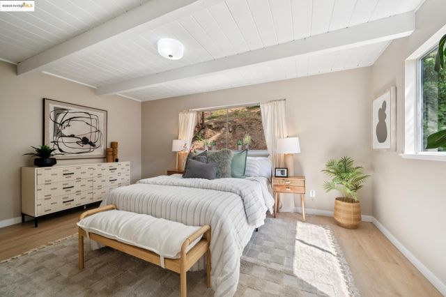 4258 Maple Ave, Oakland, CA 94602