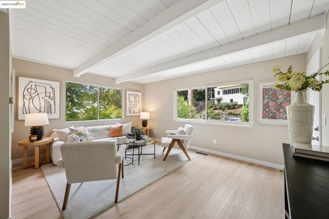 4258 Maple Ave, Oakland, CA 94602