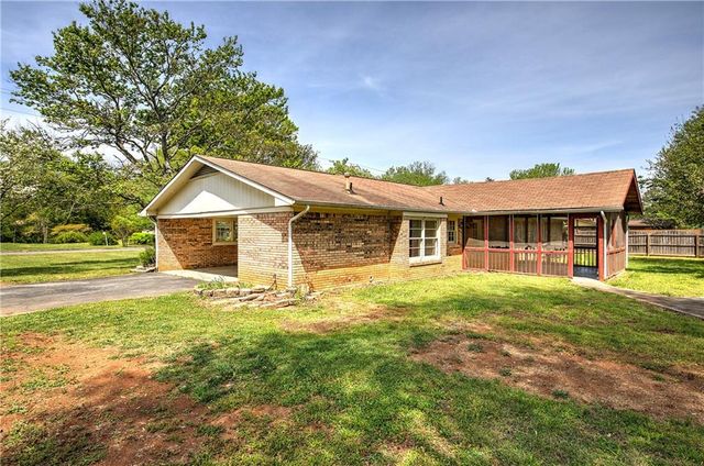 106 Tulip Way SW, Calhoun, GA 30701