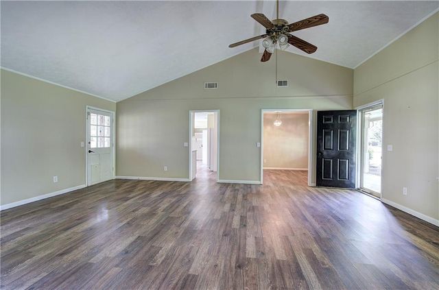 106 Tulip Way SW, Calhoun, GA 30701
