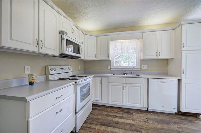 106 Tulip Way SW, Calhoun, GA 30701