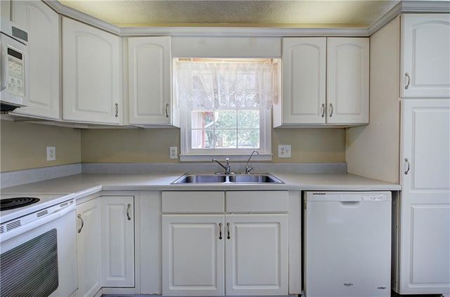 106 Tulip Way SW, Calhoun, GA 30701