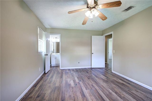 106 Tulip Way SW, Calhoun, GA 30701