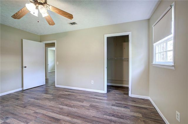 106 Tulip Way SW, Calhoun, GA 30701