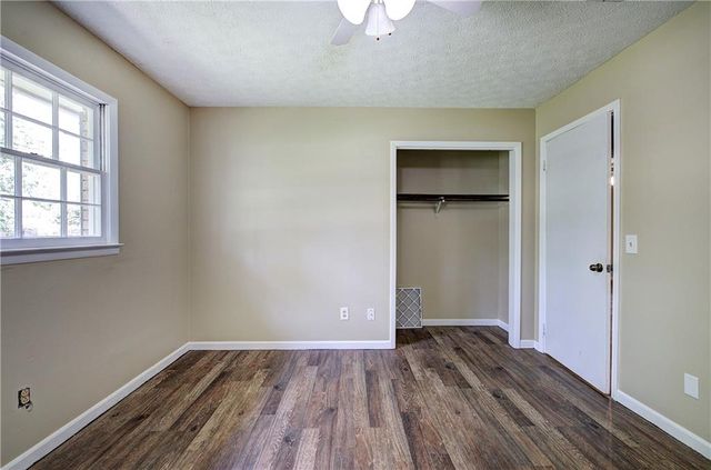 106 Tulip Way SW, Calhoun, GA 30701