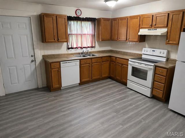 8551 Oriole Avenue, St Louis, MO 63147