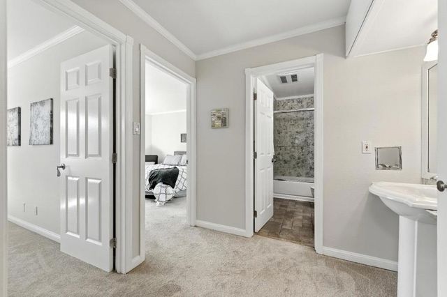 932 Peninsula Avenue 406, San Mateo, CA 94401