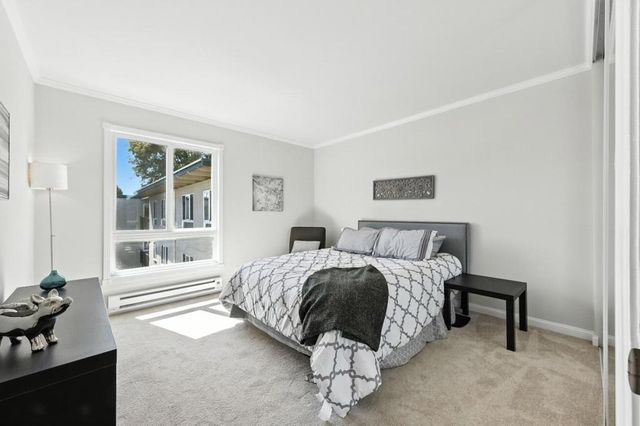 932 Peninsula Avenue 406, San Mateo, CA 94401