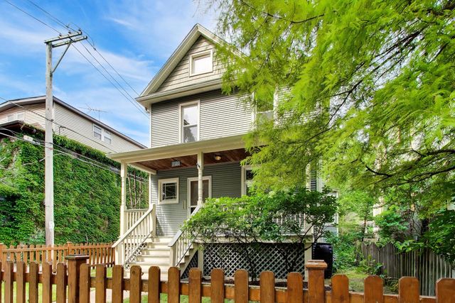 7120 N Ashland Boulevard, Chicago, IL 60626