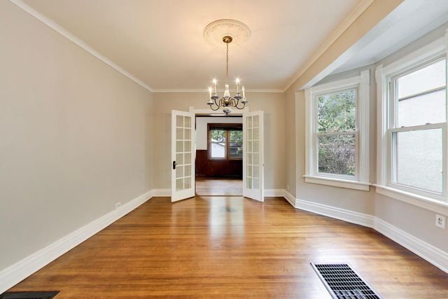 7120 N Ashland Boulevard, Chicago, IL 60626