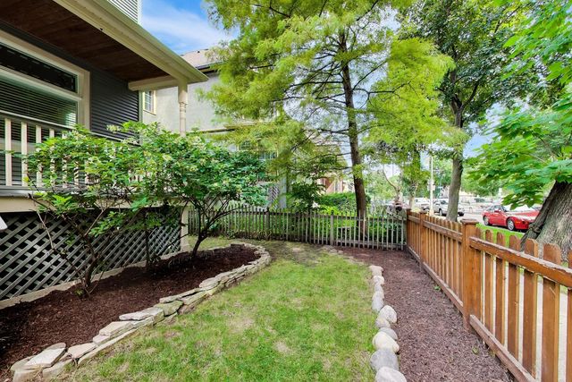 7120 N Ashland Boulevard, Chicago, IL 60626