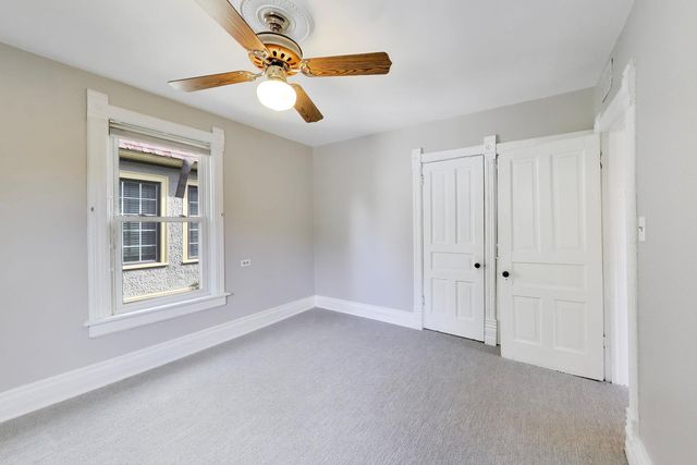 7120 N Ashland Boulevard, Chicago, IL 60626
