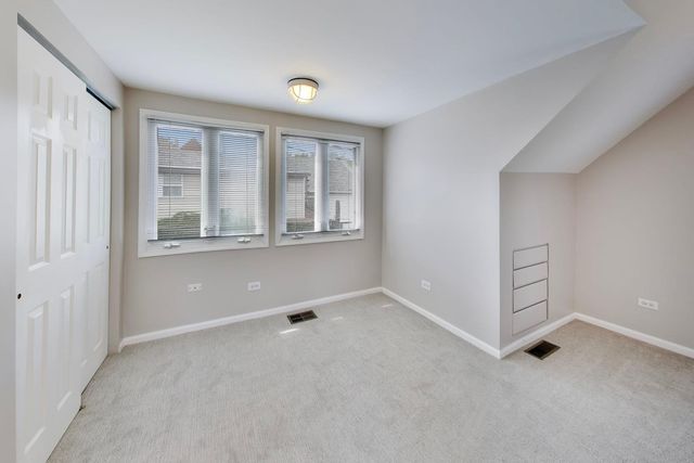 7120 N Ashland Boulevard, Chicago, IL 60626