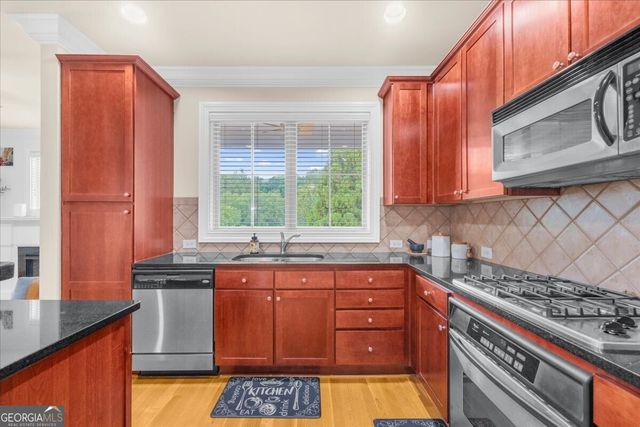 199 Le Gran Court, Sandy Springs, GA 30328