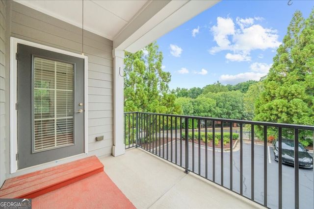 199 Le Gran Court, Sandy Springs, GA 30328