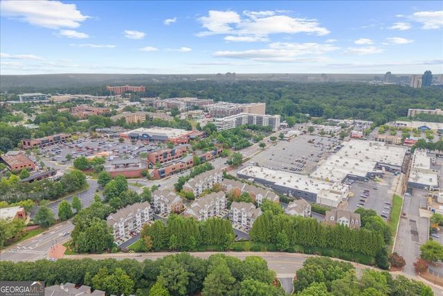 199 Le Gran Court, Sandy Springs, GA 30328