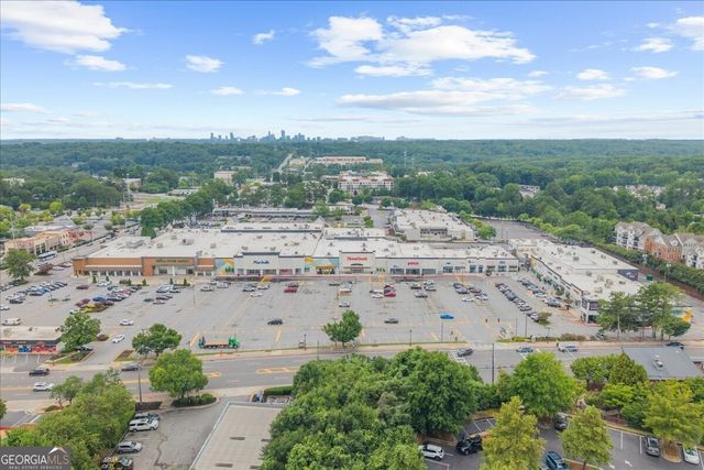 199 Le Gran Court, Sandy Springs, GA 30328