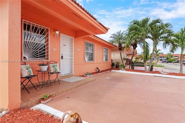 2250 W 74th Pl 8C, Hialeah, FL 33016