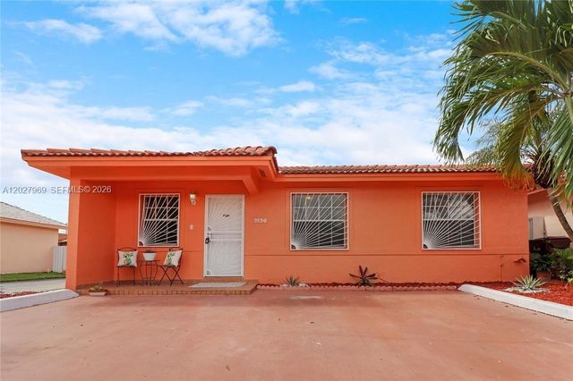 2250 W 74th Pl 8C, Hialeah, FL 33016