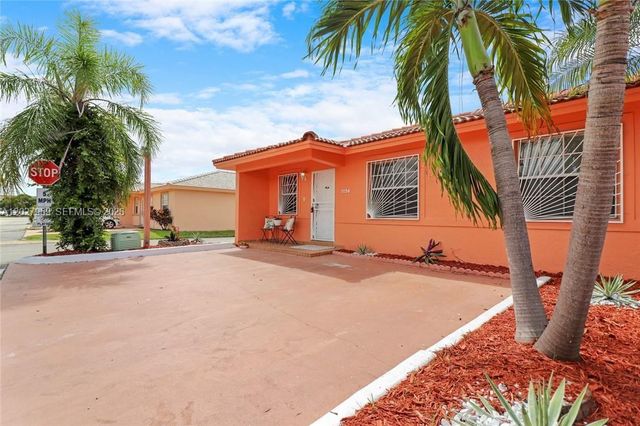 2250 W 74th Pl 8C, Hialeah, FL 33016