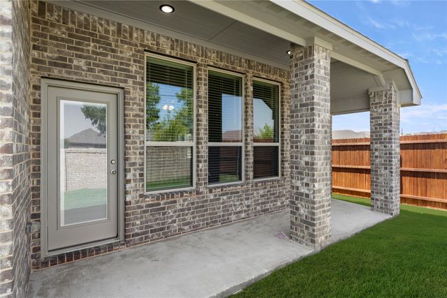 137 Whistling Duck, Balch Springs, TX 75181