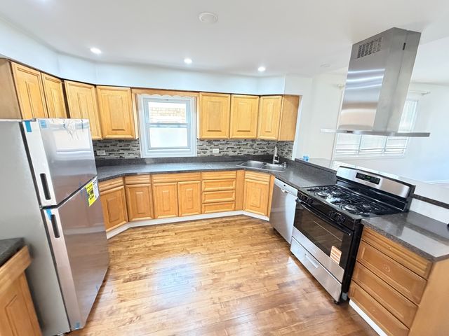 2303 74th Avenue 1, Elmwood Park, IL 60707