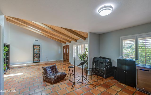 3232 E ELLIS Street, Mesa, AZ 85213
