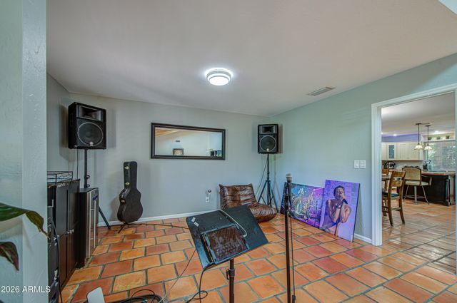 3232 E ELLIS Street, Mesa, AZ 85213