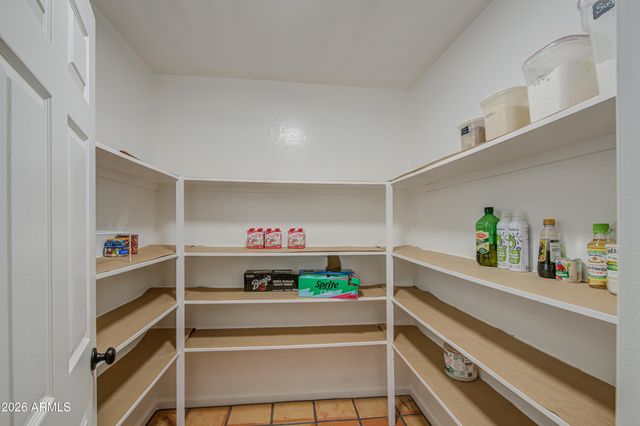 3232 E ELLIS Street, Mesa, AZ 85213