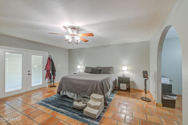 3232 E ELLIS Street, Mesa, AZ 85213
