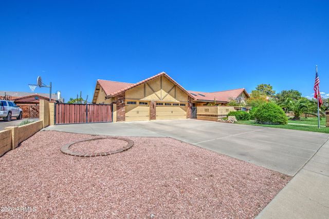 3232 E ELLIS Street, Mesa, AZ 85213