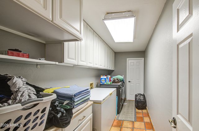 3232 E ELLIS Street, Mesa, AZ 85213